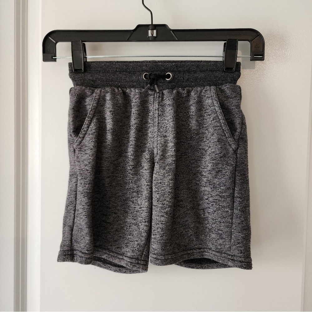 H&M Kids sz 6-7 Heather Grey Sweat Shorts Drawstring Elastic Waist Playclothes